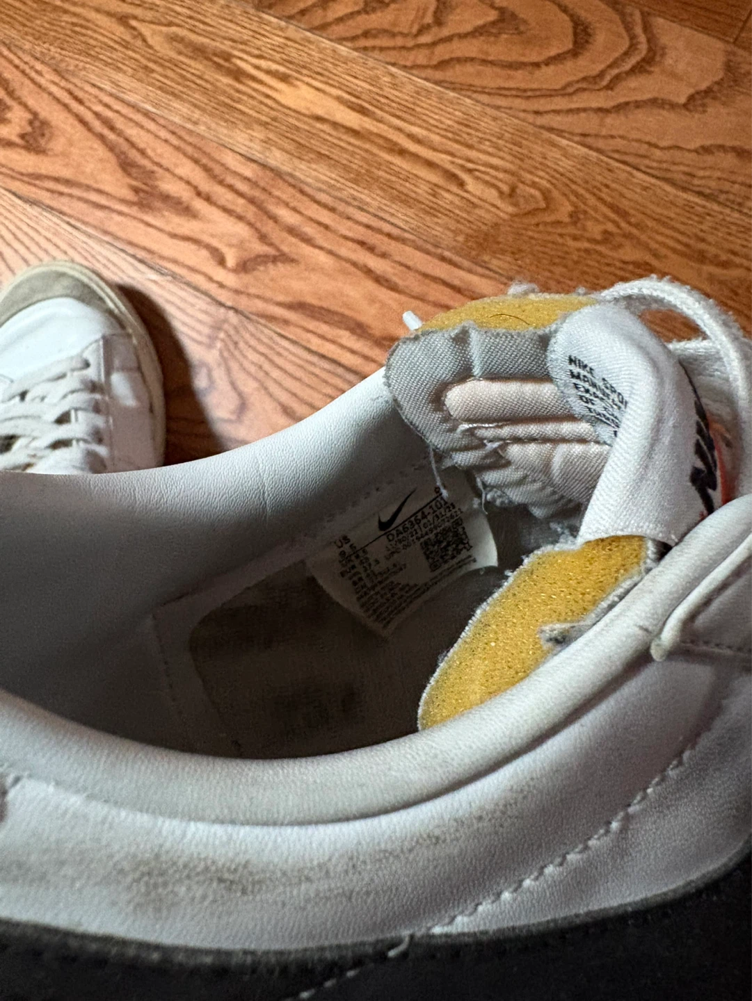 Nike Blazer Low '77 Vintage Sneakers White Black Size 9.5 - photo 4