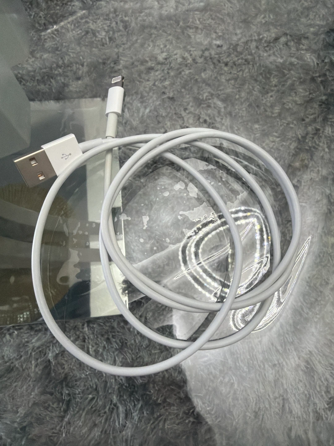 Apple AirPods Pro with Wireless Charging Case - photo 4