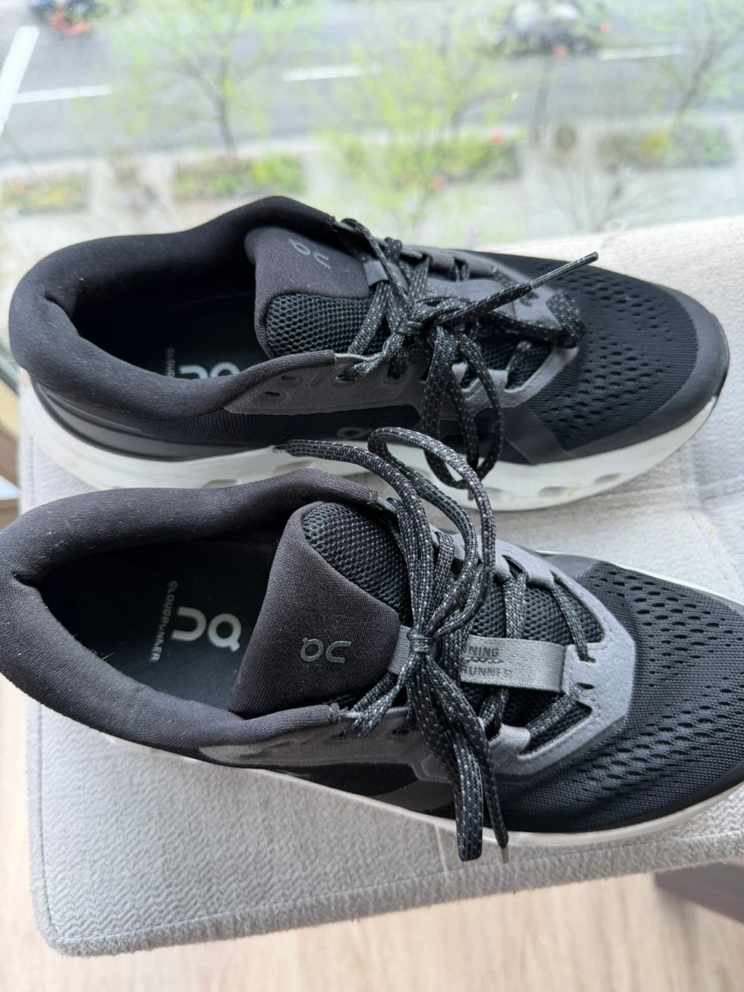 Mens On Cloudrunner 3 - Black/White - US Men's 7 - photo 4