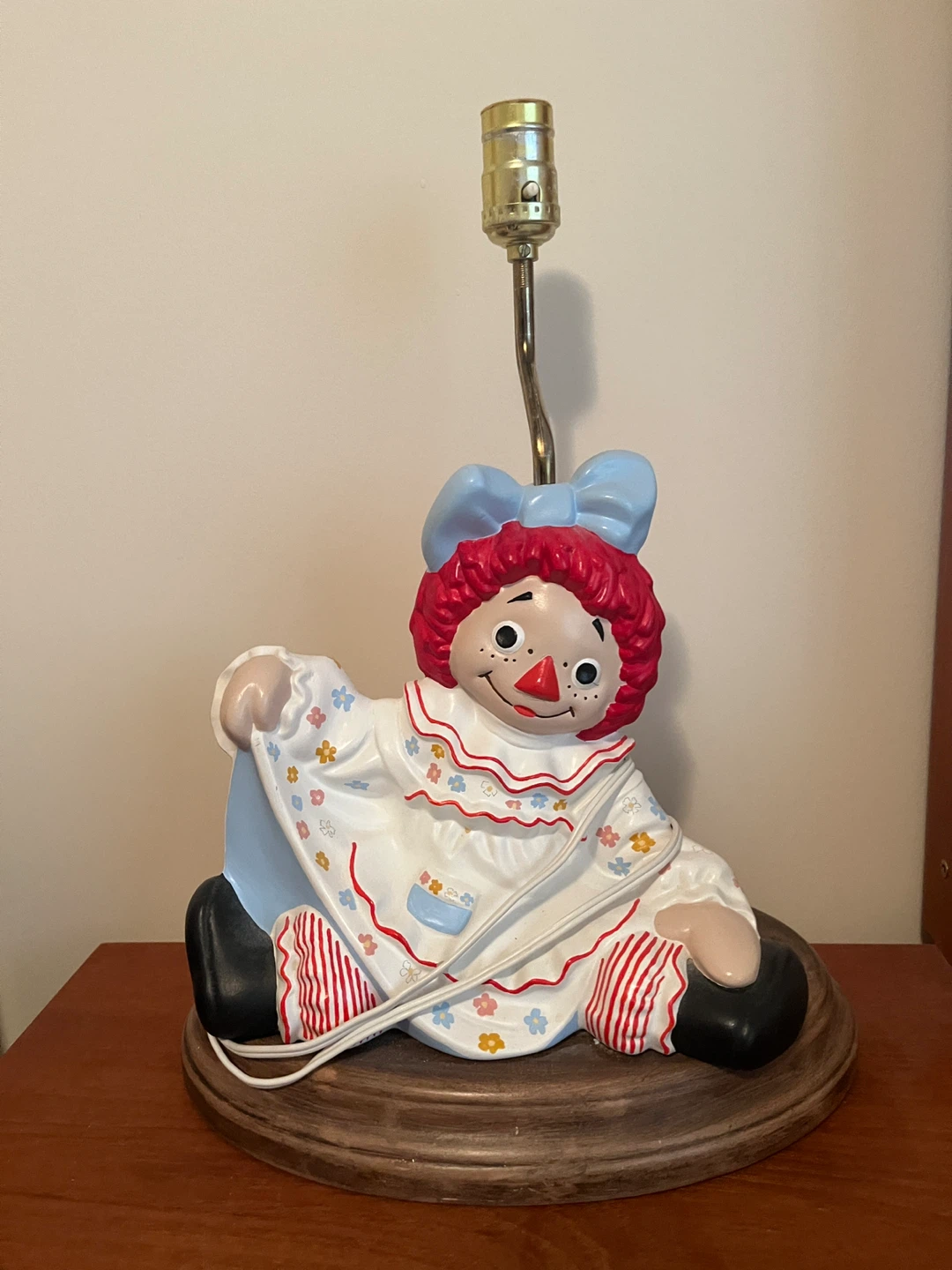 Raggedy Ann Lamp - no shade
