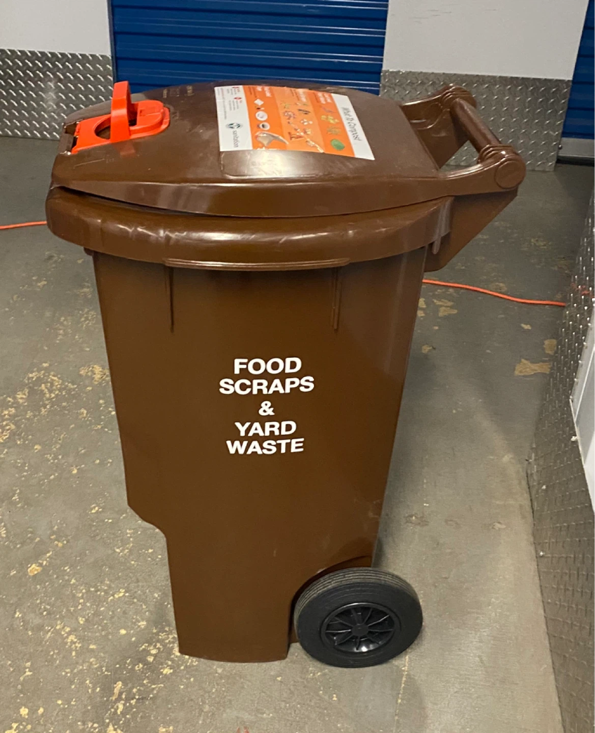 NYC Sanitation Food Scraps & Yard Waste Bin - photo 2