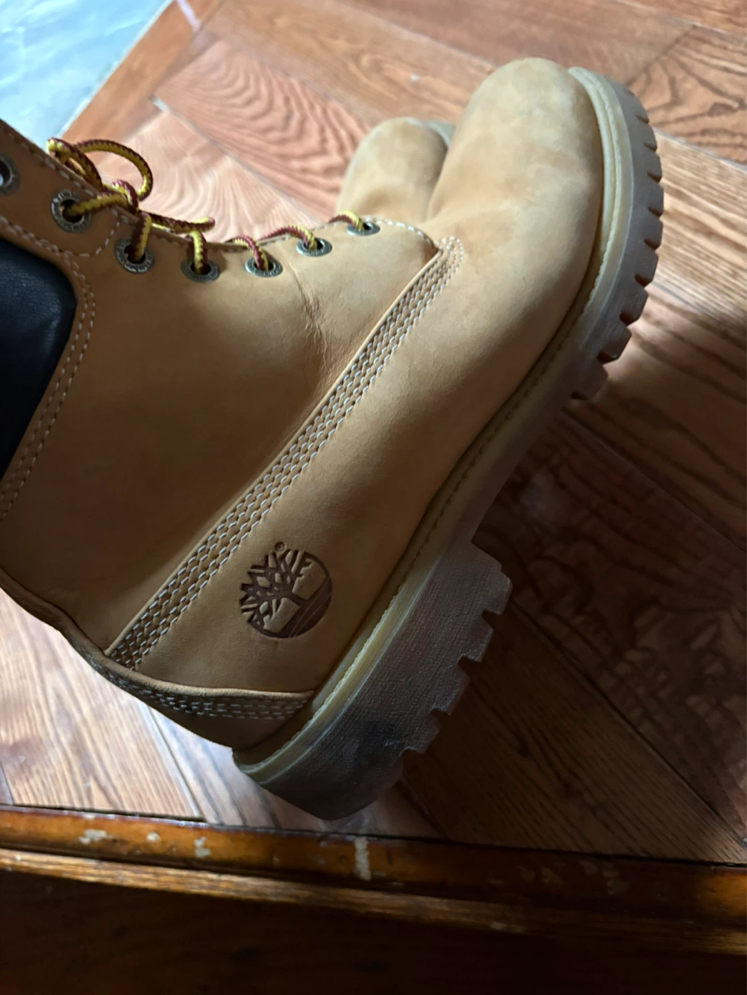 Timberland Men's 6 Inch Fur Lined Boots Size 8 - photo 3