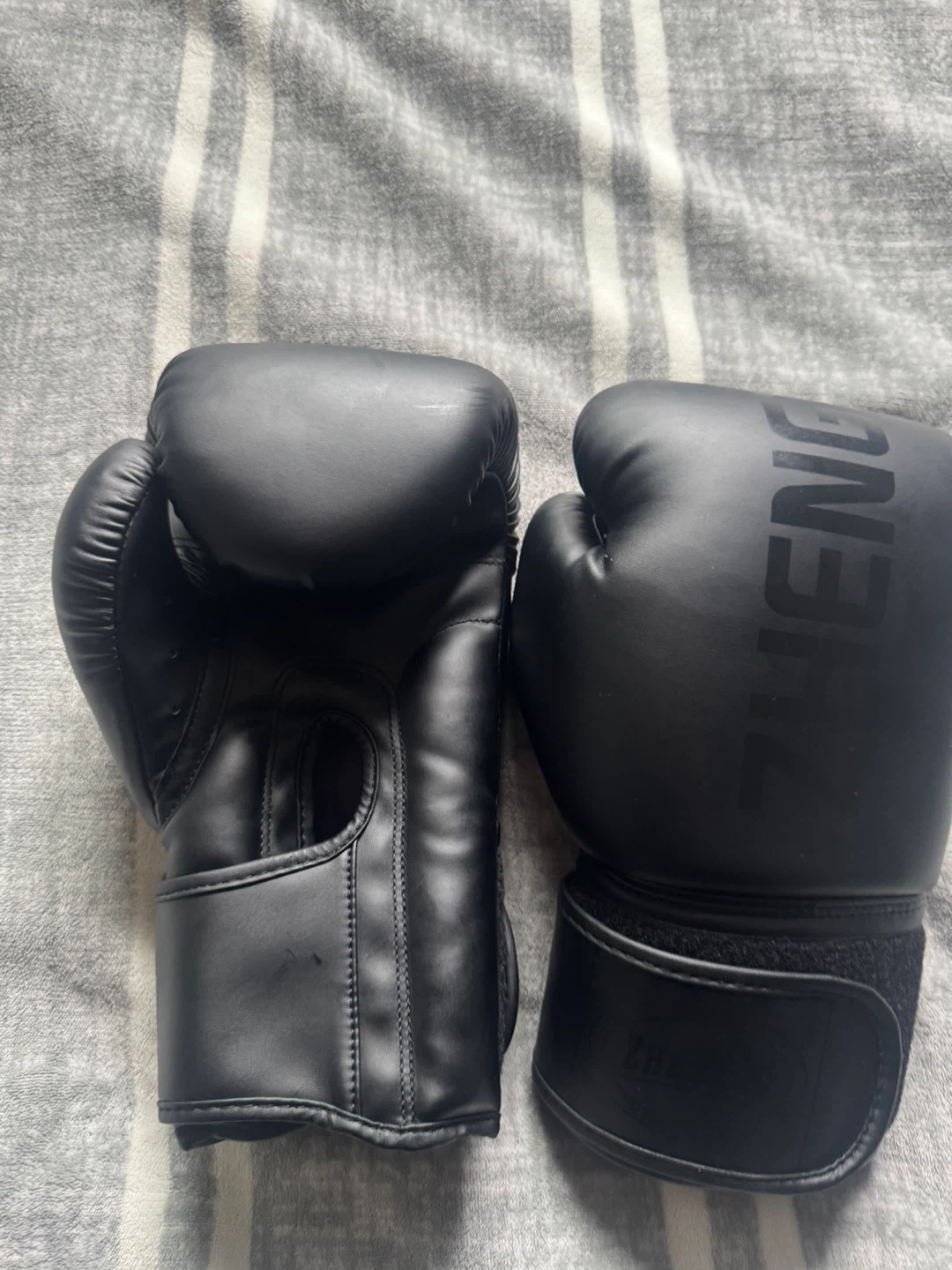 Boxing Gloves - photo 2