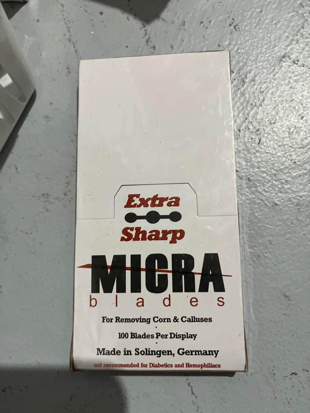 MICRA Extra Sharp Blades - 100 Blades Per Display