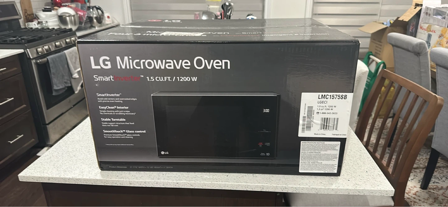 LG Microwave Oven 1.5 cu. ft. 1200W