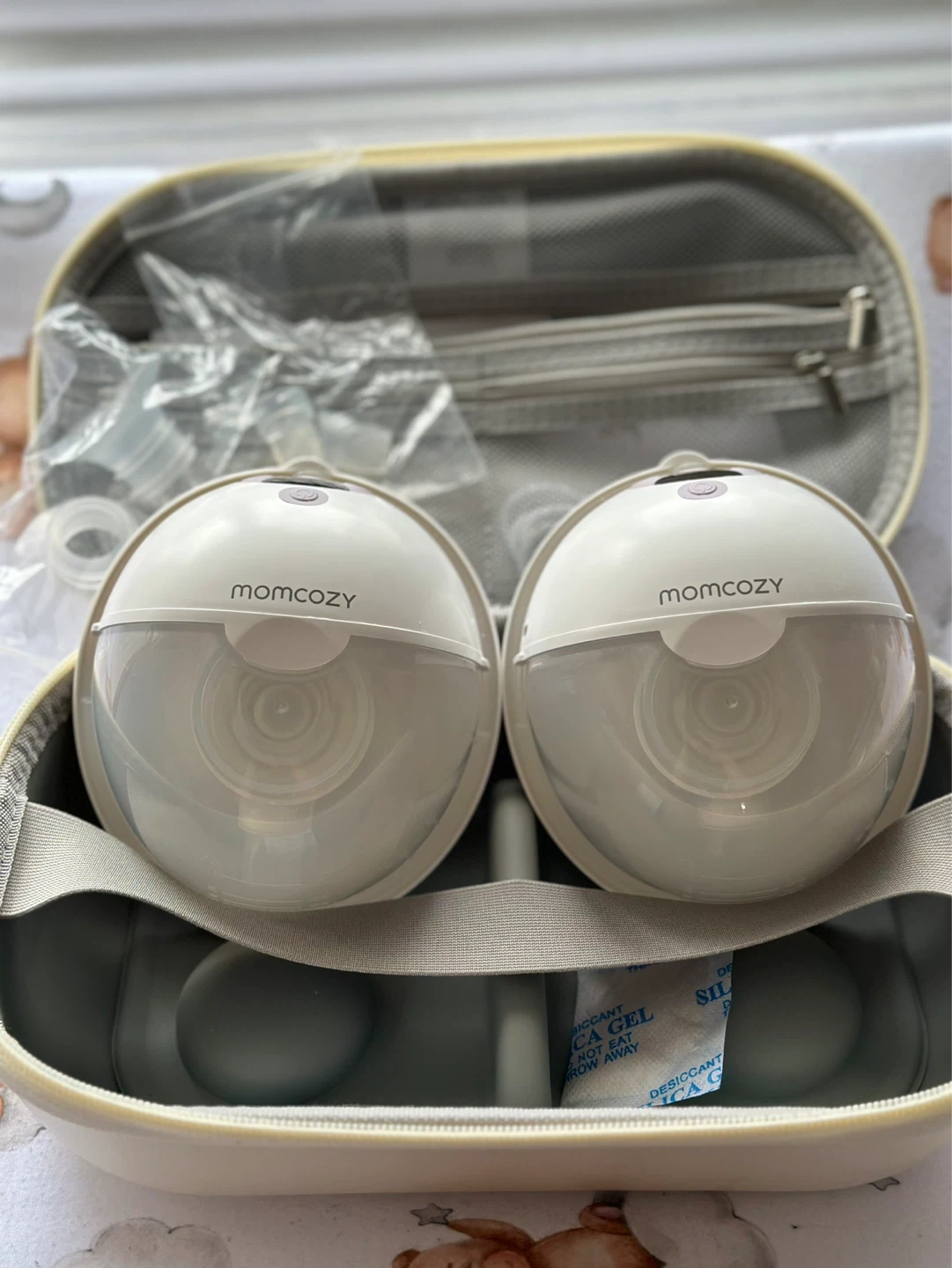 Momcozy M5 Wearable Breast Pumps - photo 5