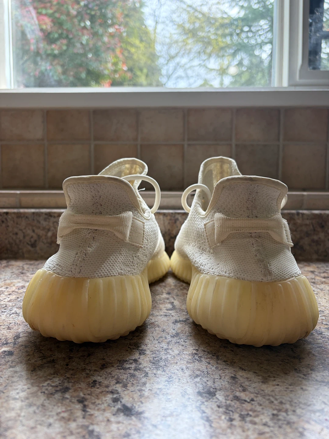 Adidas Yeezy Boost 350 V2 Cream White Sneakers - photo 2