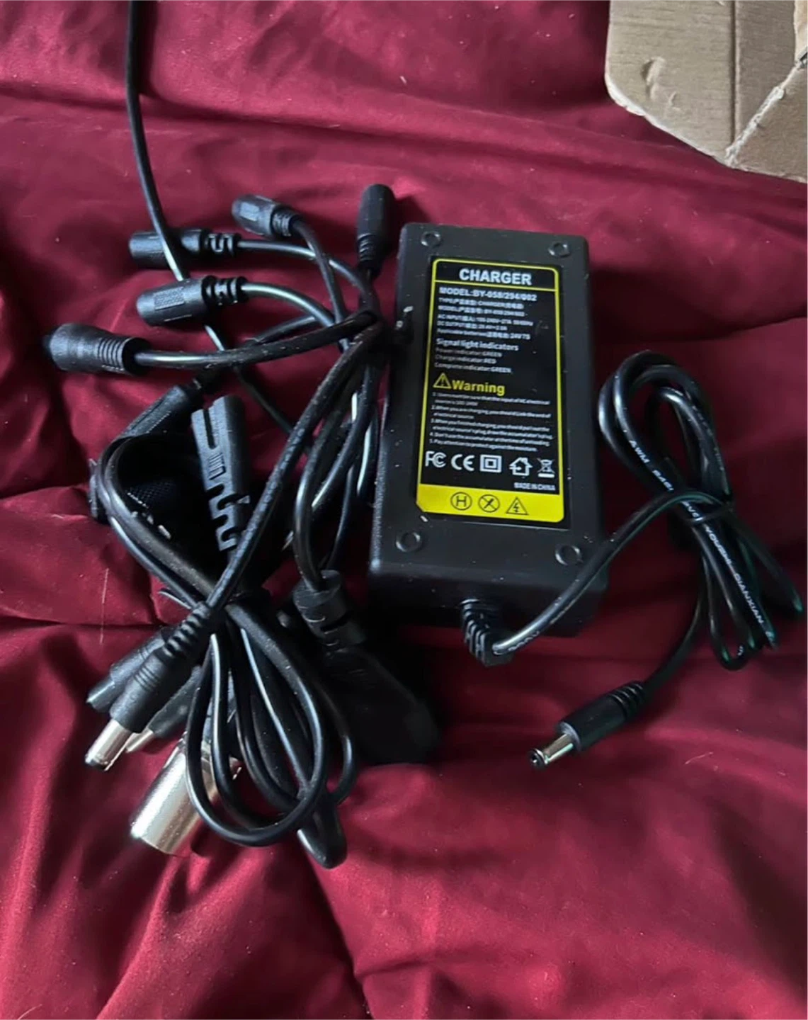 BY-058/254002 Charger