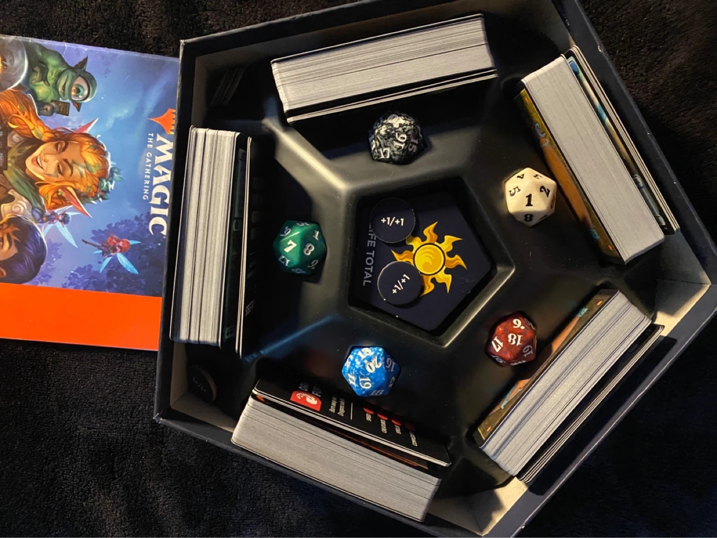 Magic: The Gathering Game Night Free-For-All Board Game - photo 2