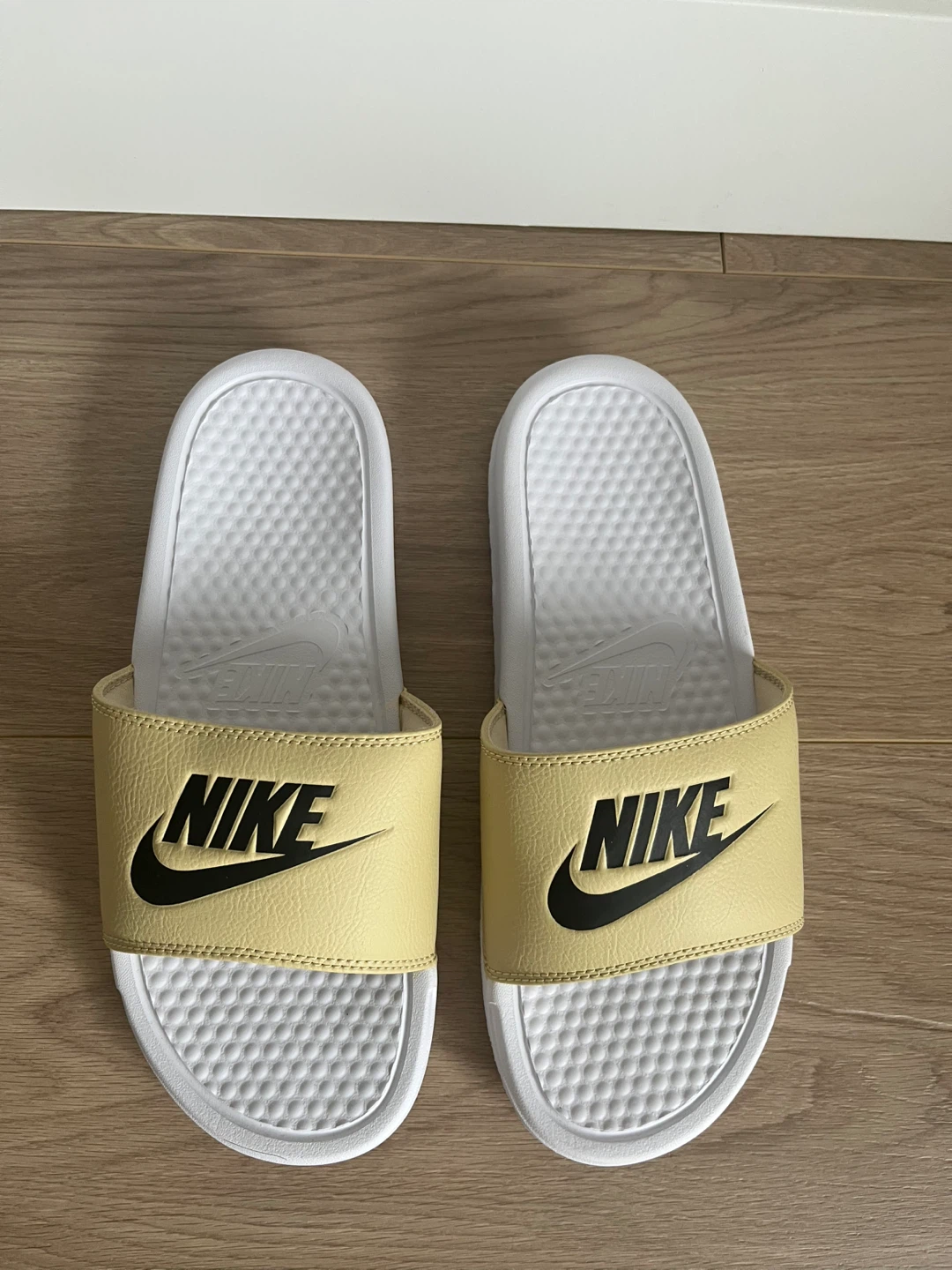 Nike Slides - Size 8