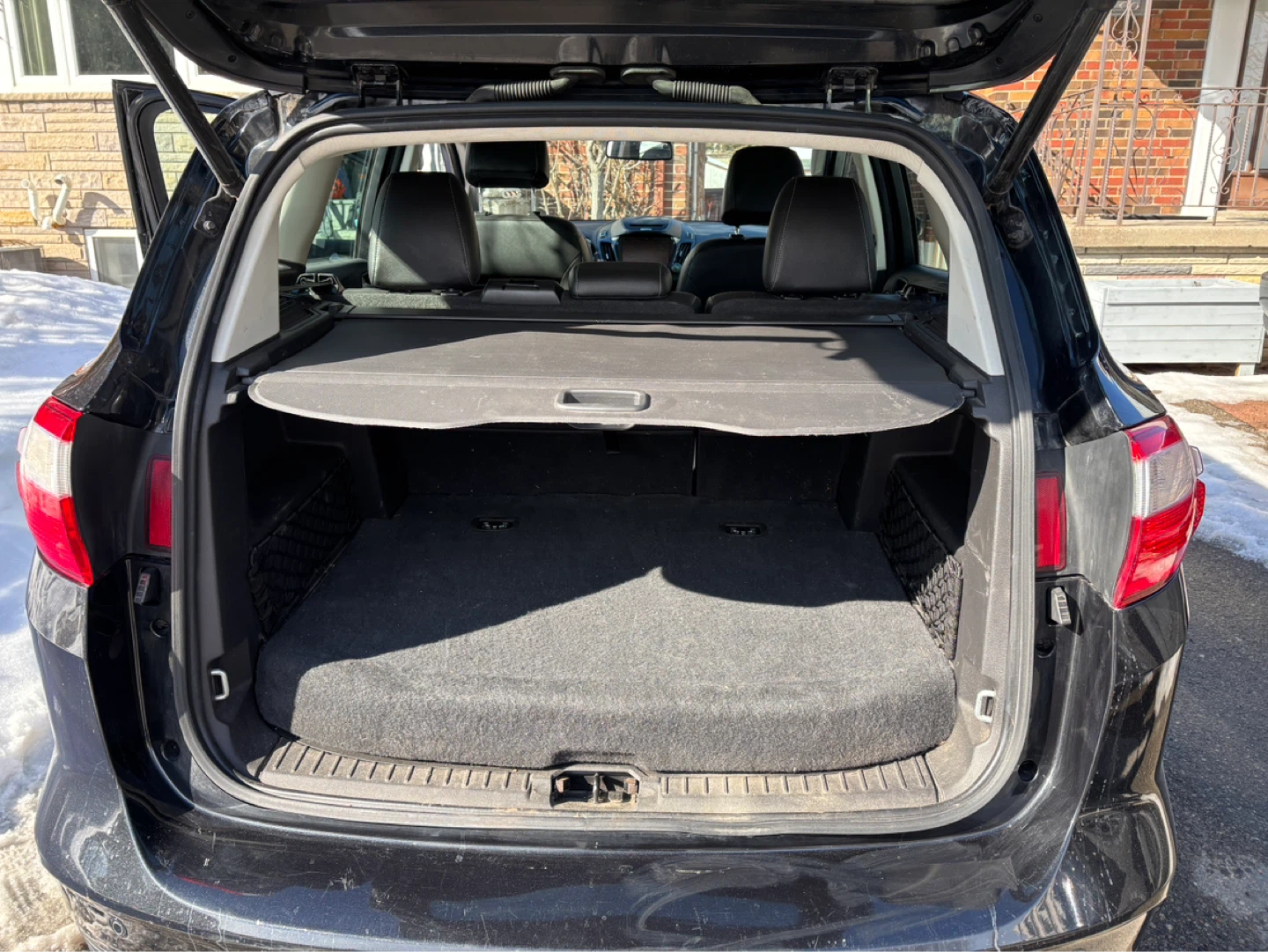 2013 Ford C‑Max SEL – Hybrid – Clean Title