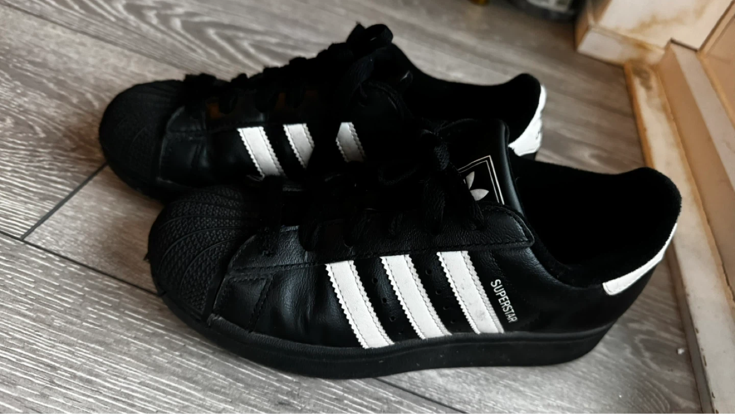Adidas Superstar Shoes - Black US 5 - photo 2