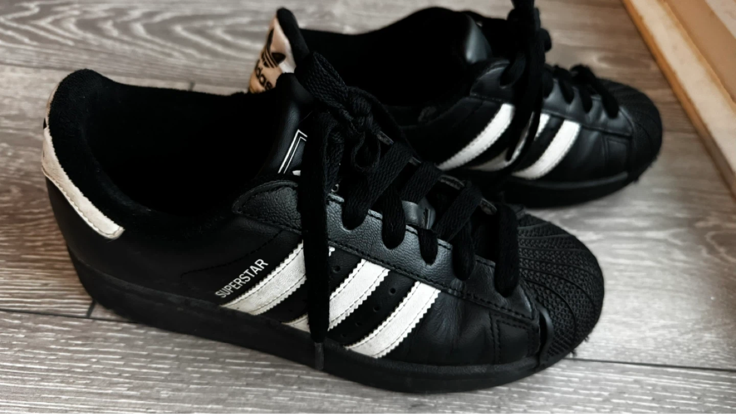 Adidas Superstar Shoes - Black US 5 - photo 3