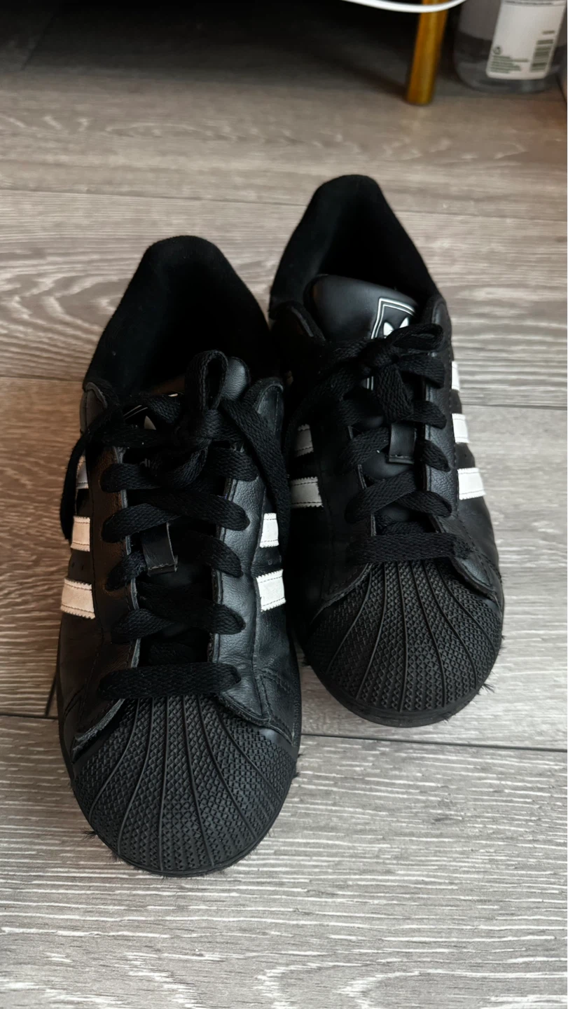 Adidas Superstar Shoes - Black US 5
