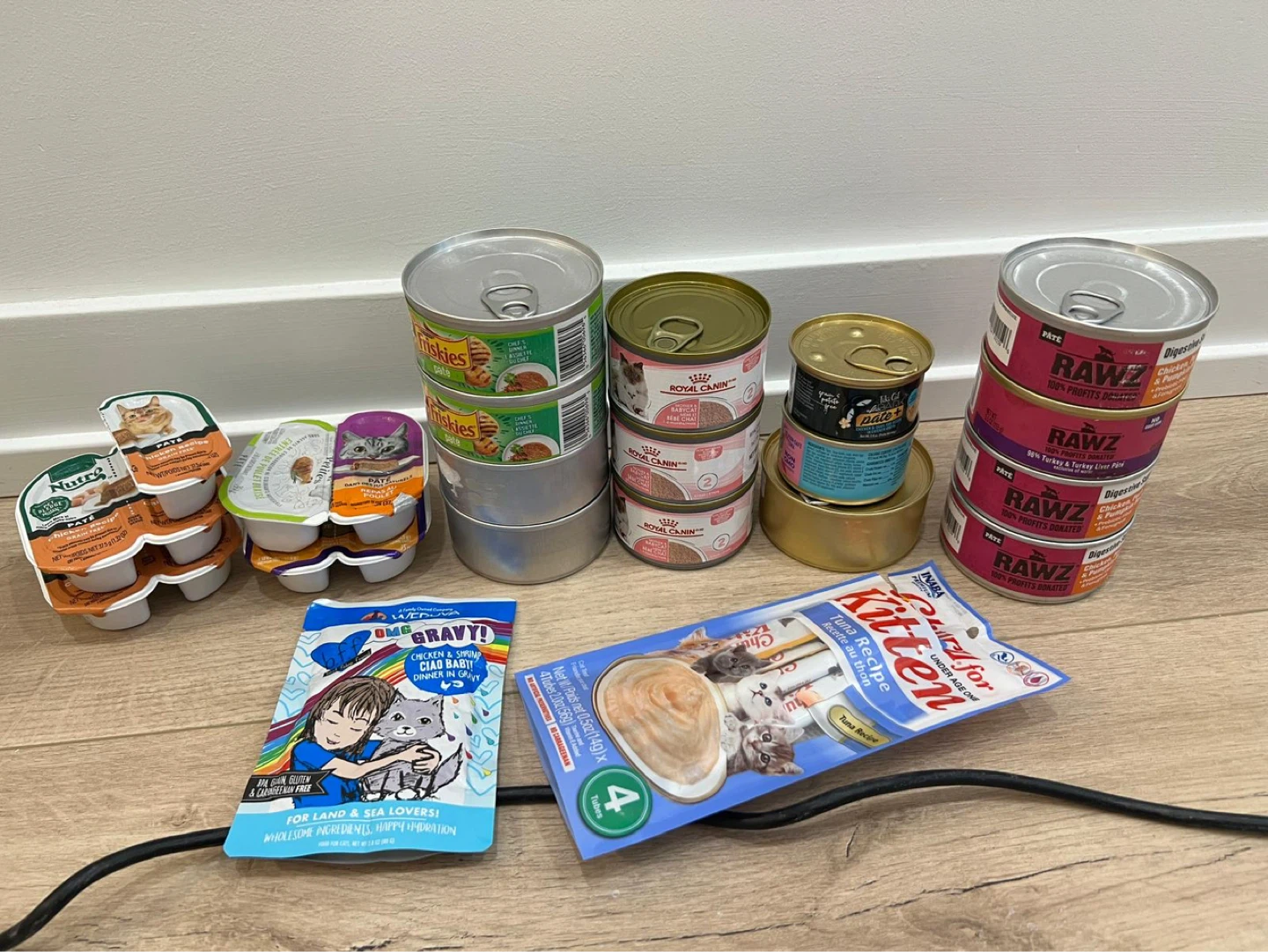 Assorted Wet Cat Food - Royal Canin, Friskies, Rawz, Nutro