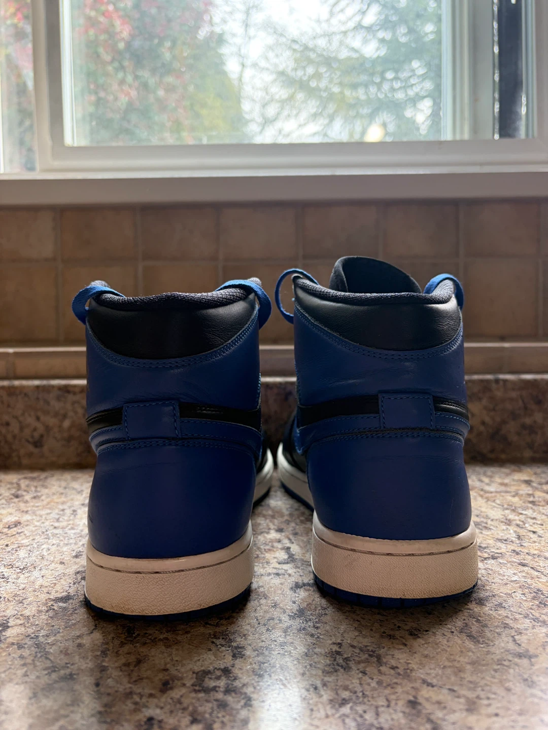 Nike Air Jordan 1 High OG Royal Blue - photo 2