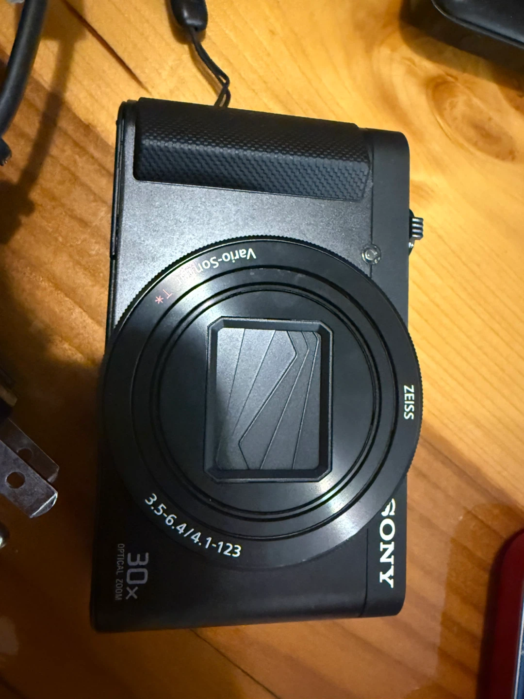 Sony Cyber-shot DSC-HX90V Digital Camera - photo 3