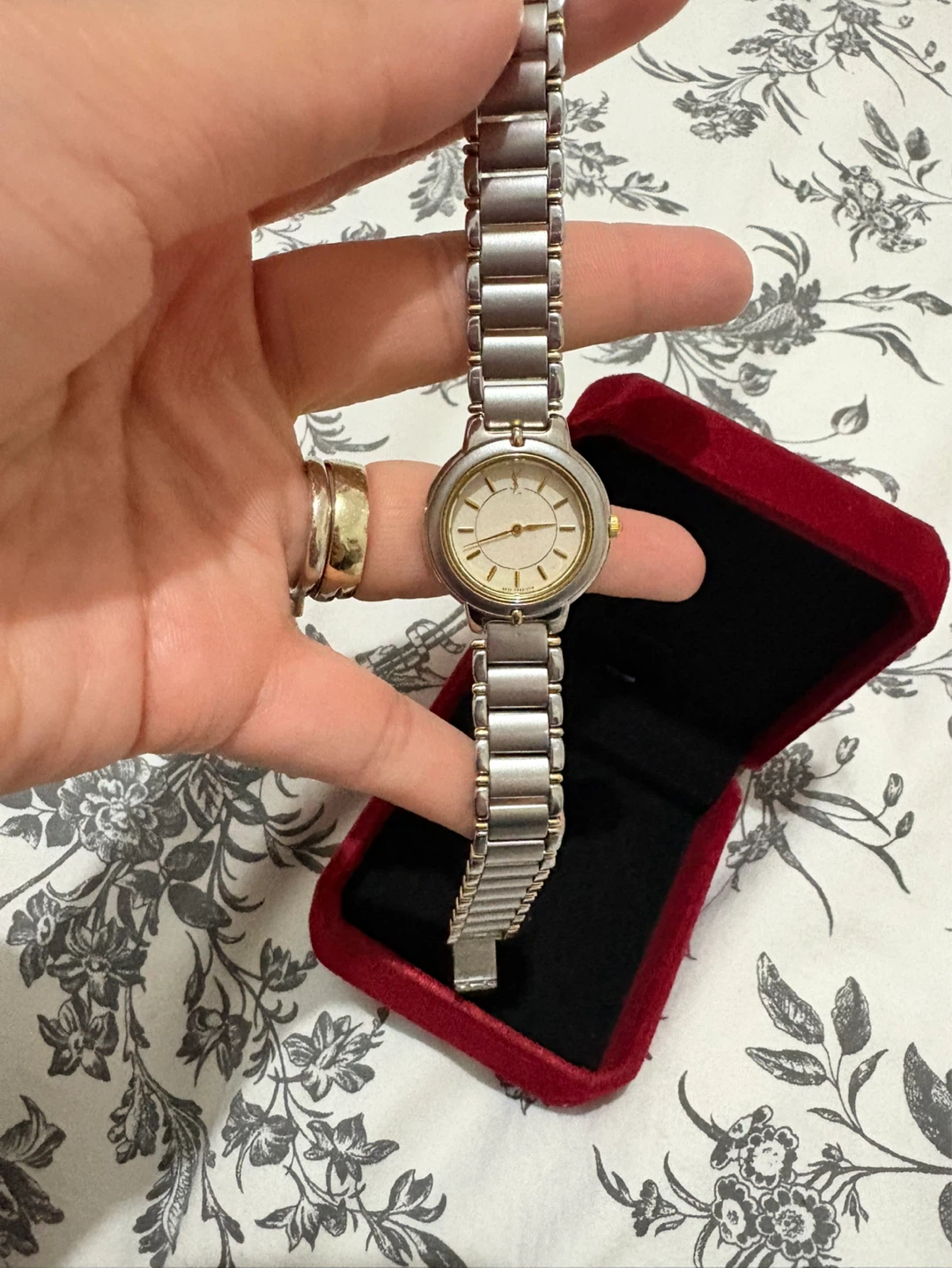 Yves Saint Laurent YSL Women's Watch - photo 4