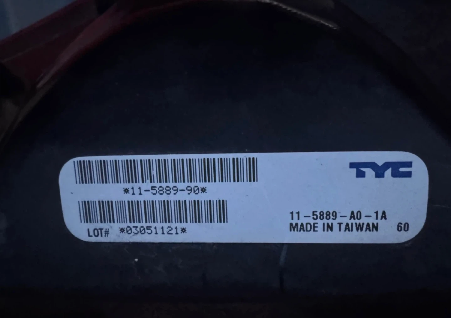 2002-2006 Chev Avalanche tail lights for sale - photo 3