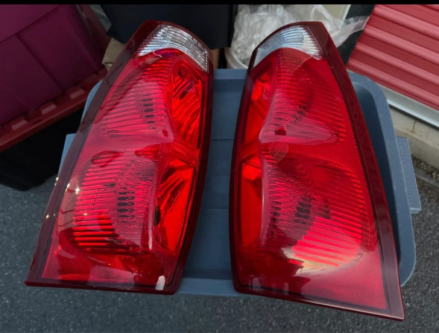 2002-2006 Chev Avalanche tail lights for sale