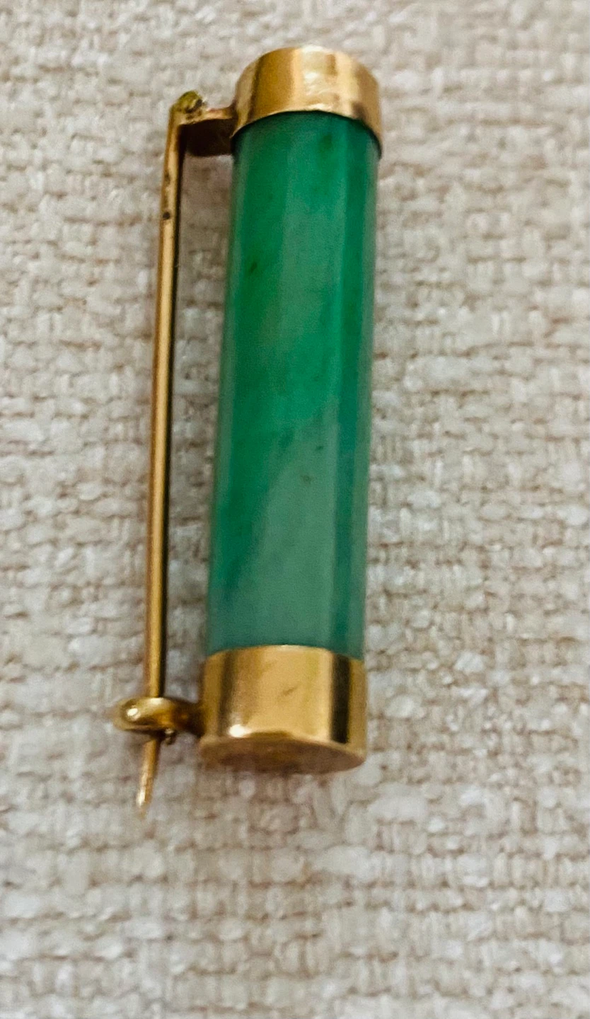 Antique/vintage 14 karat gold and Jade pin/brooch