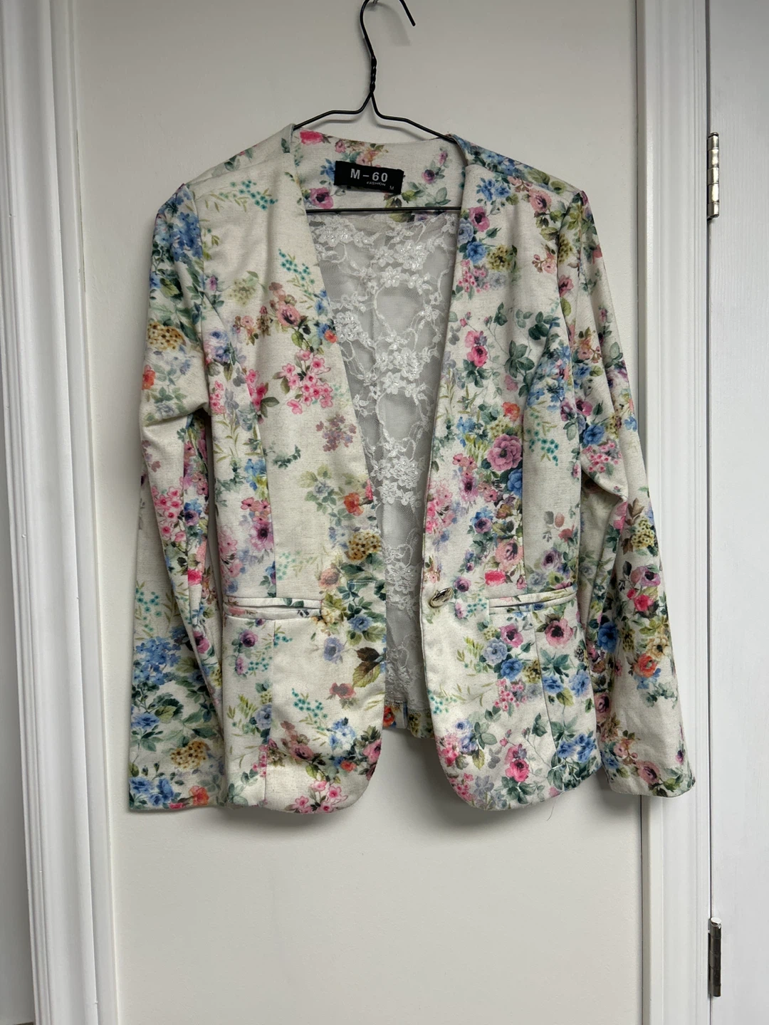 M-60 Fashion Floral Blazer with Lace Back
