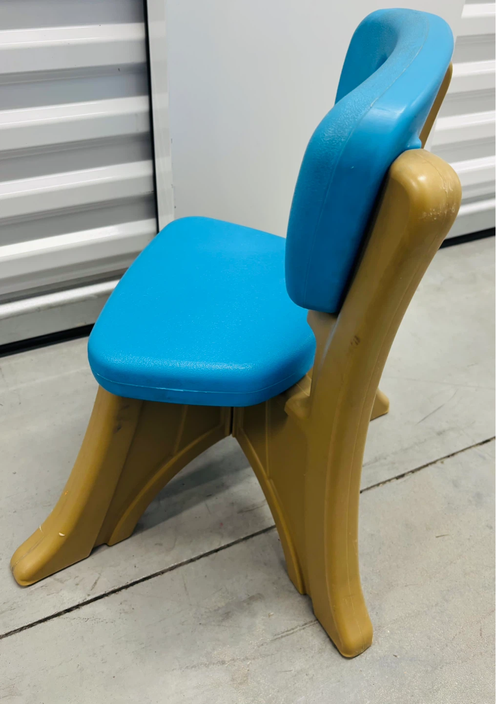 Step2 Kids Blue and Tan Plastic Chair - photo 3