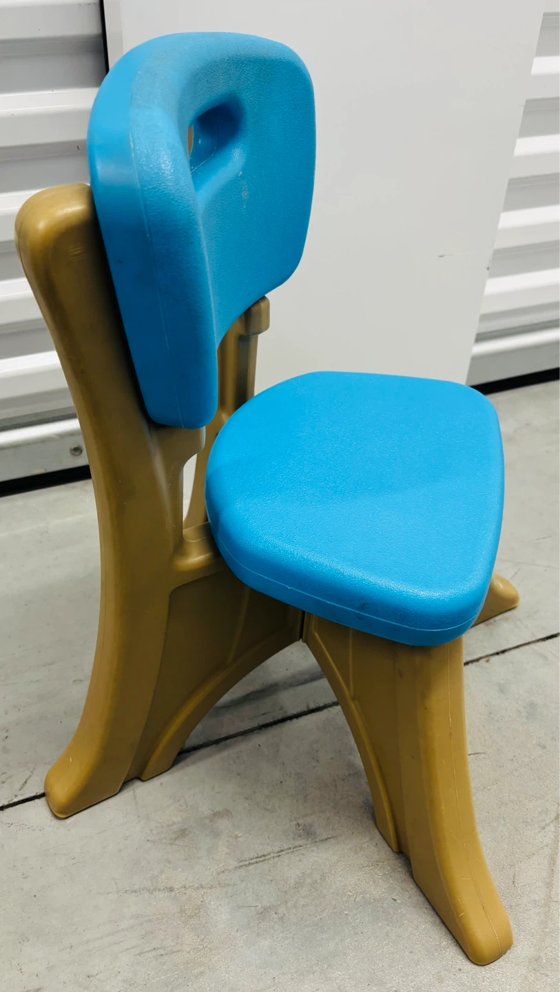 Step2 Kids Blue and Tan Plastic Chair - photo 2