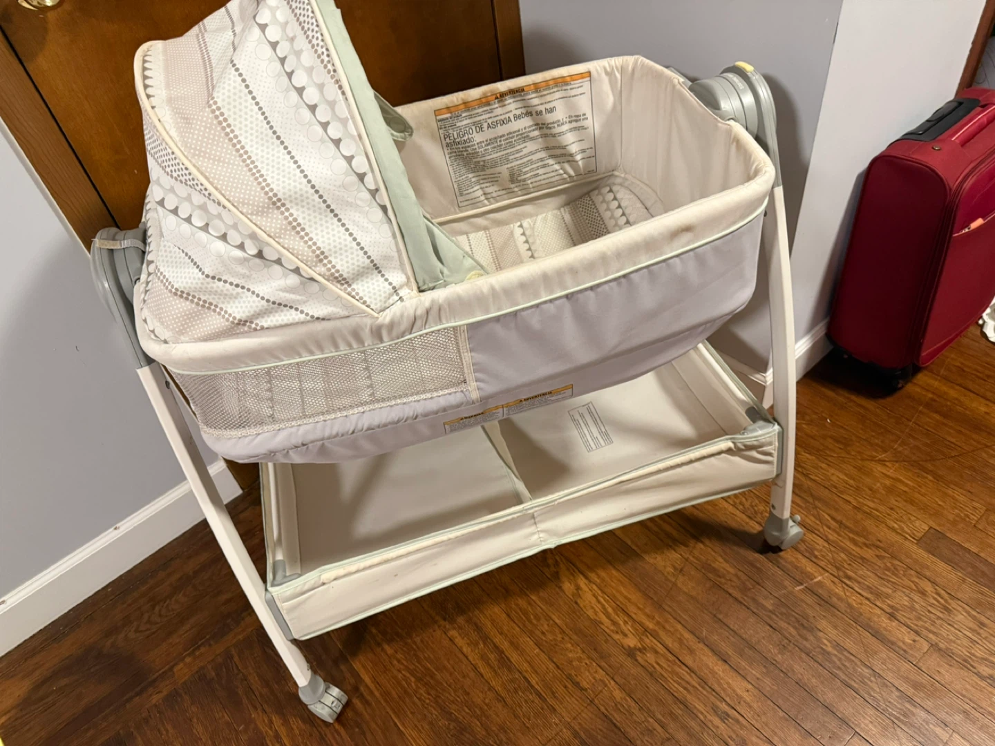 Infant Bassinet with Canopy and Toy Bar - photo 3