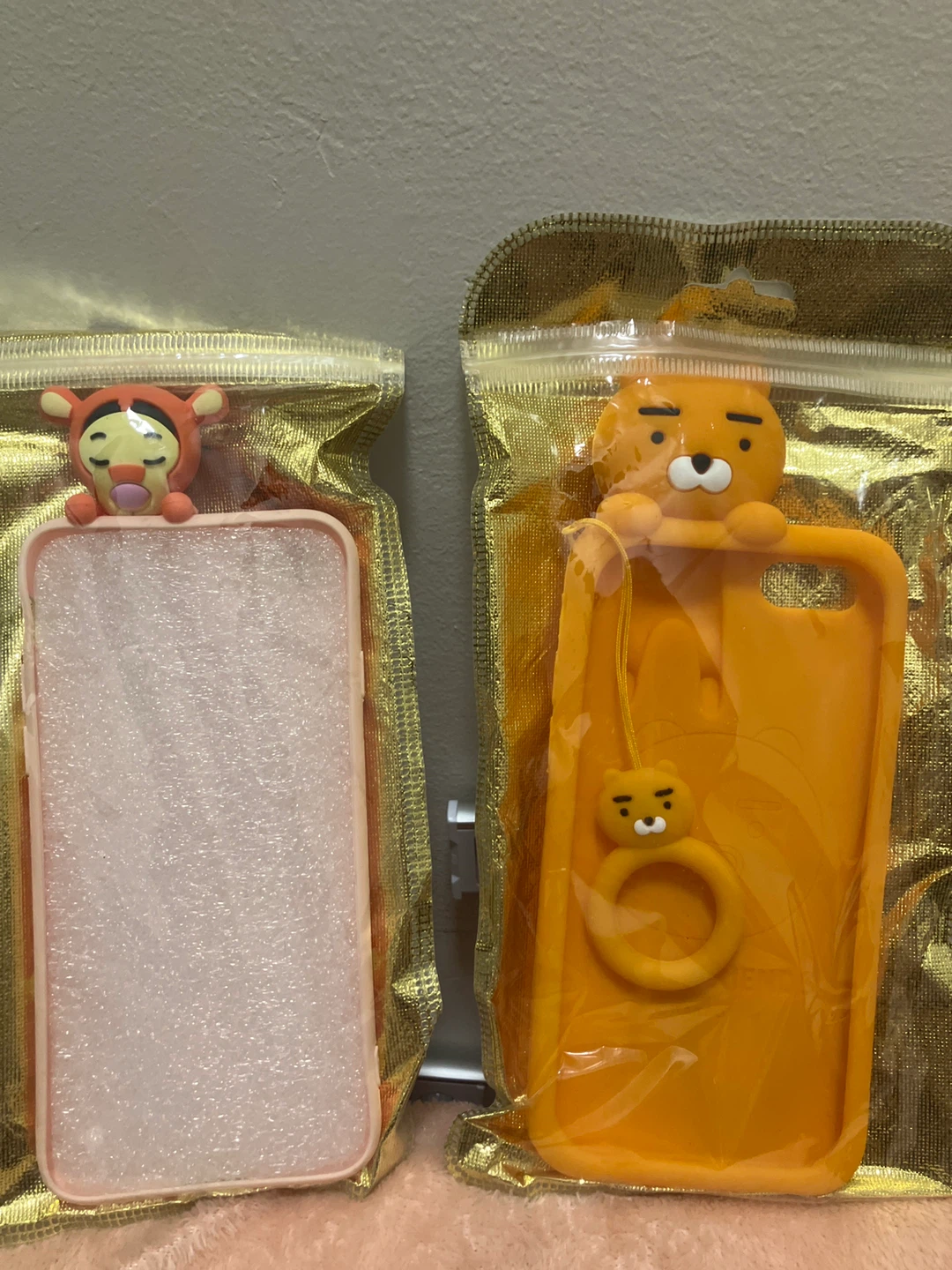 iPhone se3 se2 8 7 6s 6 Cases - Tigger & Ryan Character Design