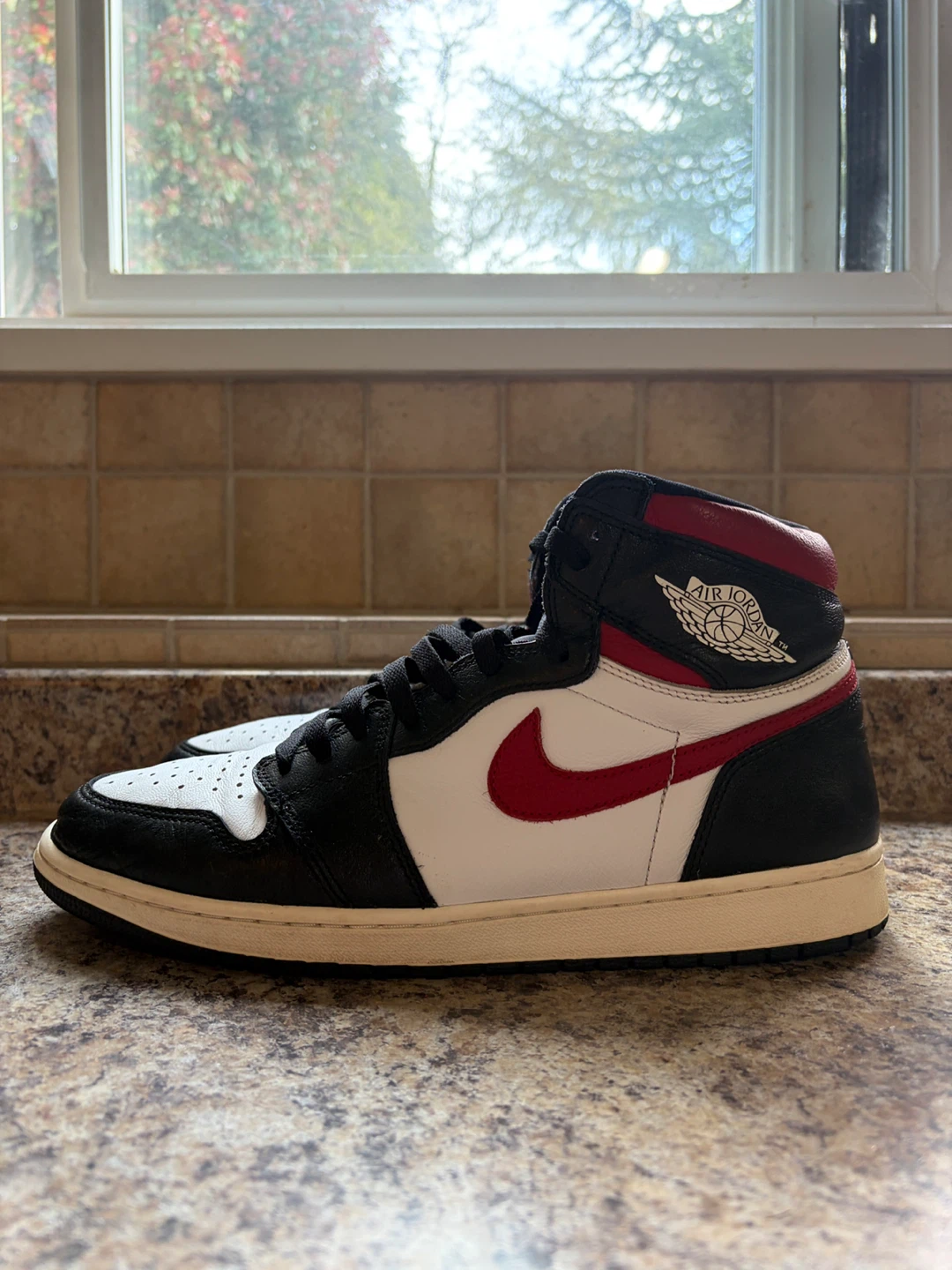 Air Jordan 1 High OG "Black Toe" Shoes - photo 3