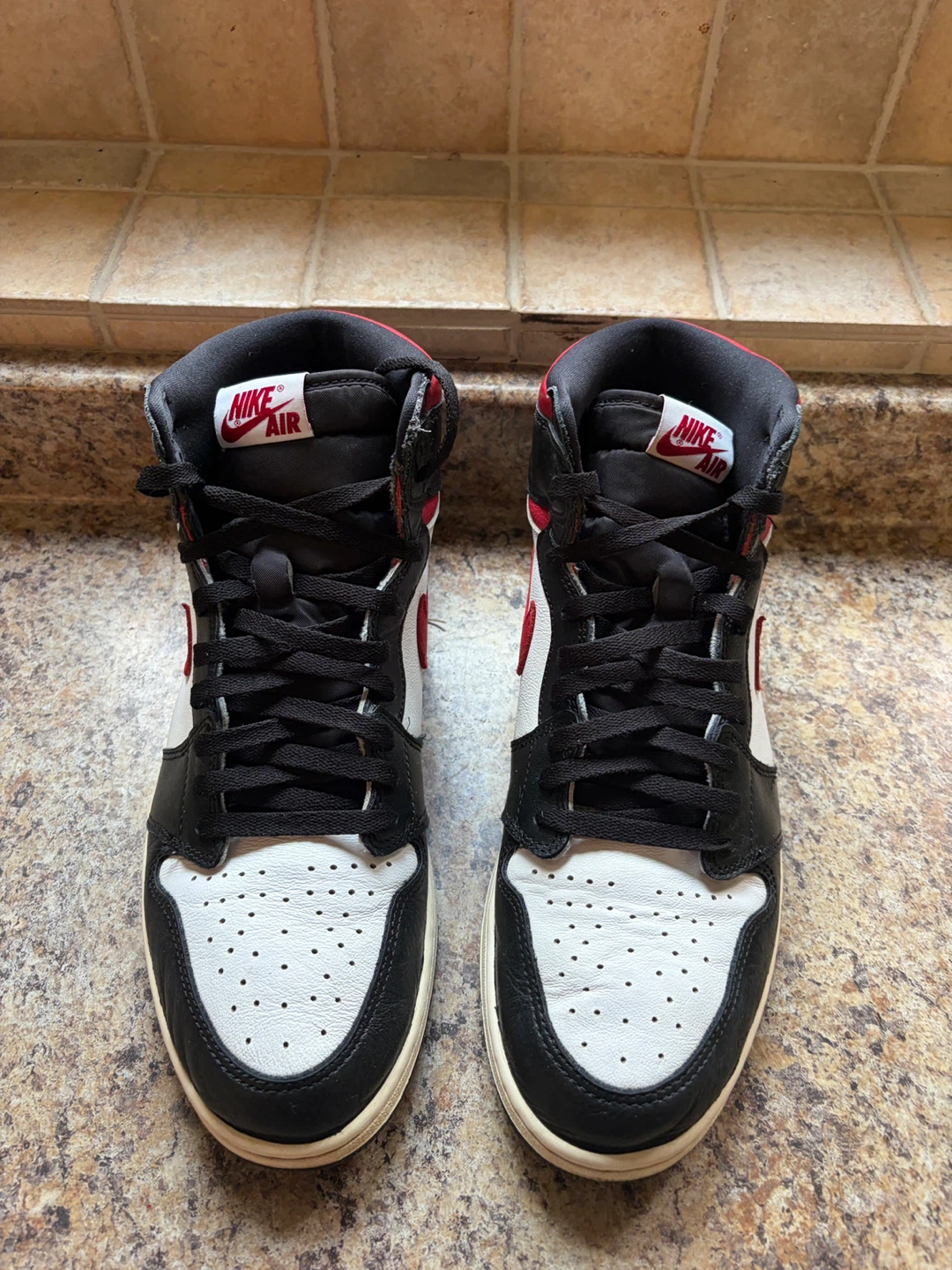 Air Jordan 1 High OG "Black Toe" Shoes - photo 4