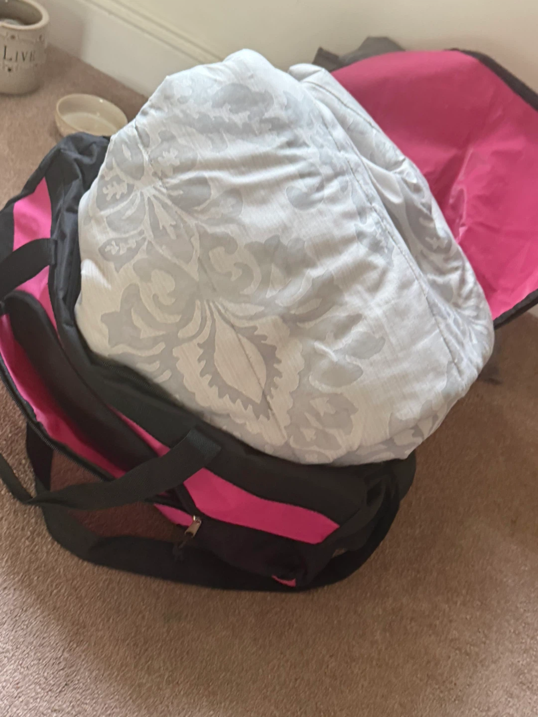 Black and Pink Duffel Bag with blanket - photo 3