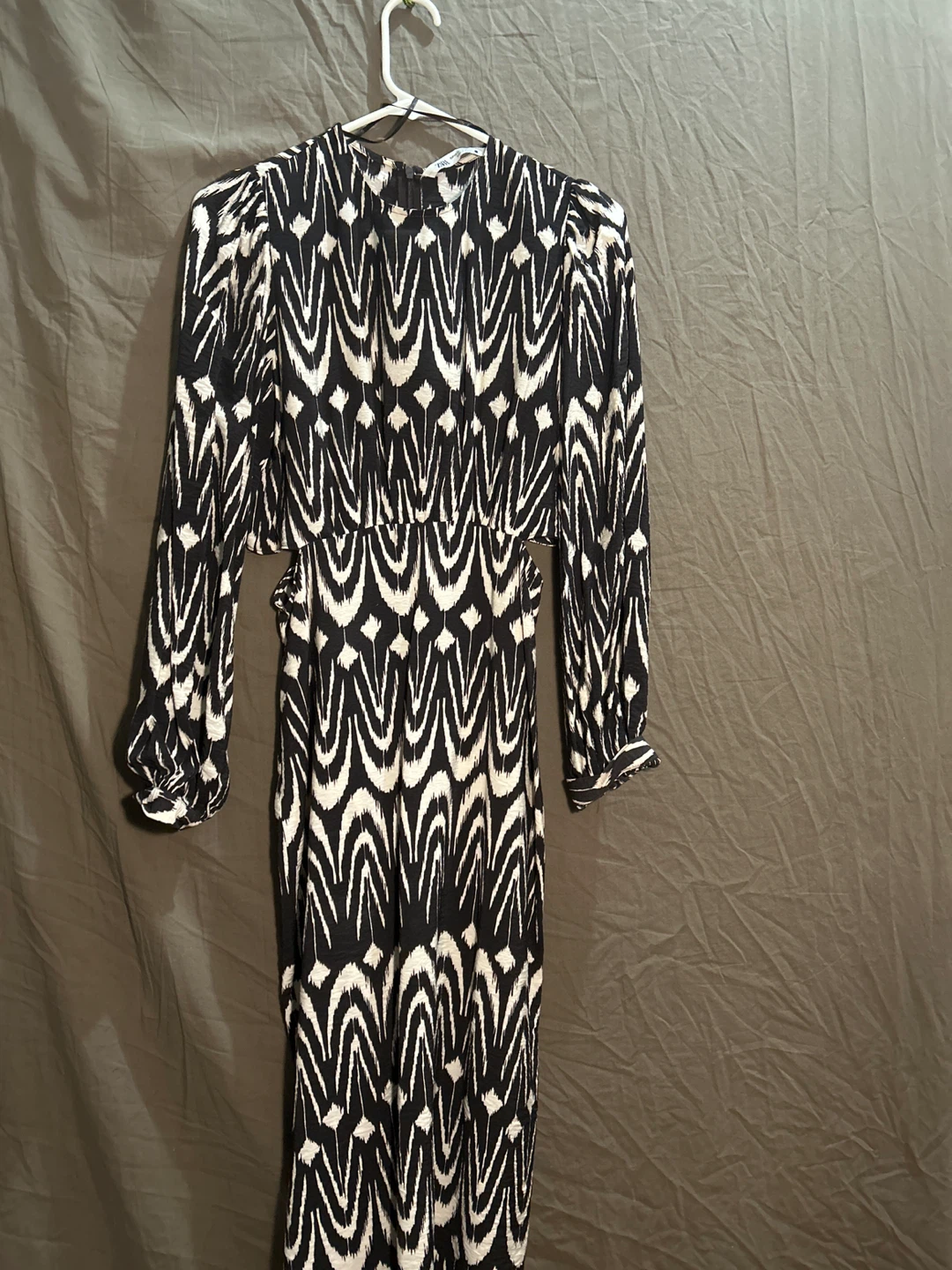 ZARA Black & White Abstract Print Maxi Dress - XS