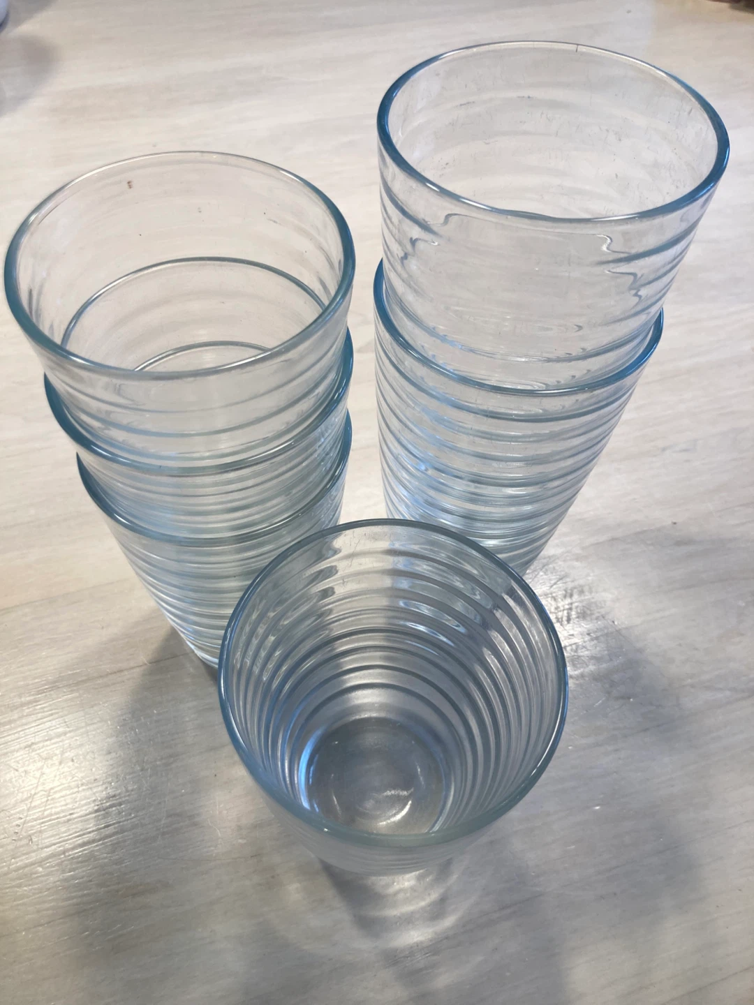 6 drinking glasses
