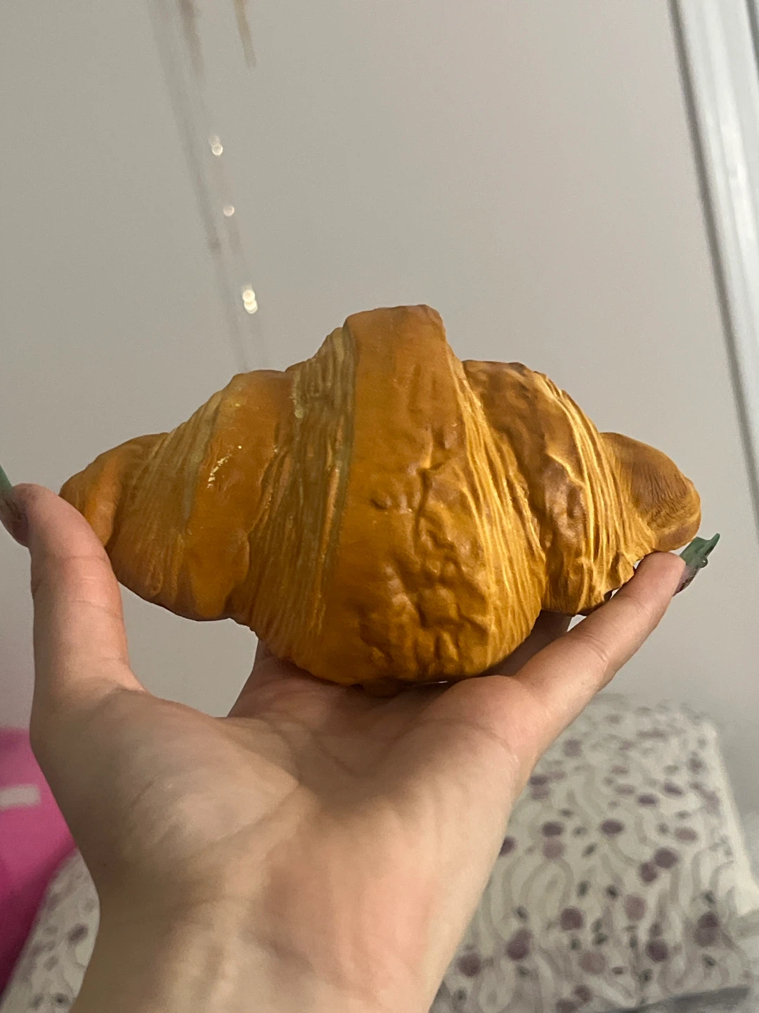 IBLOOM Croissant Squishy Toy