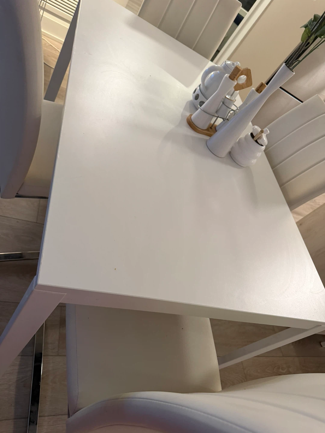 White Dining Table - photo 3