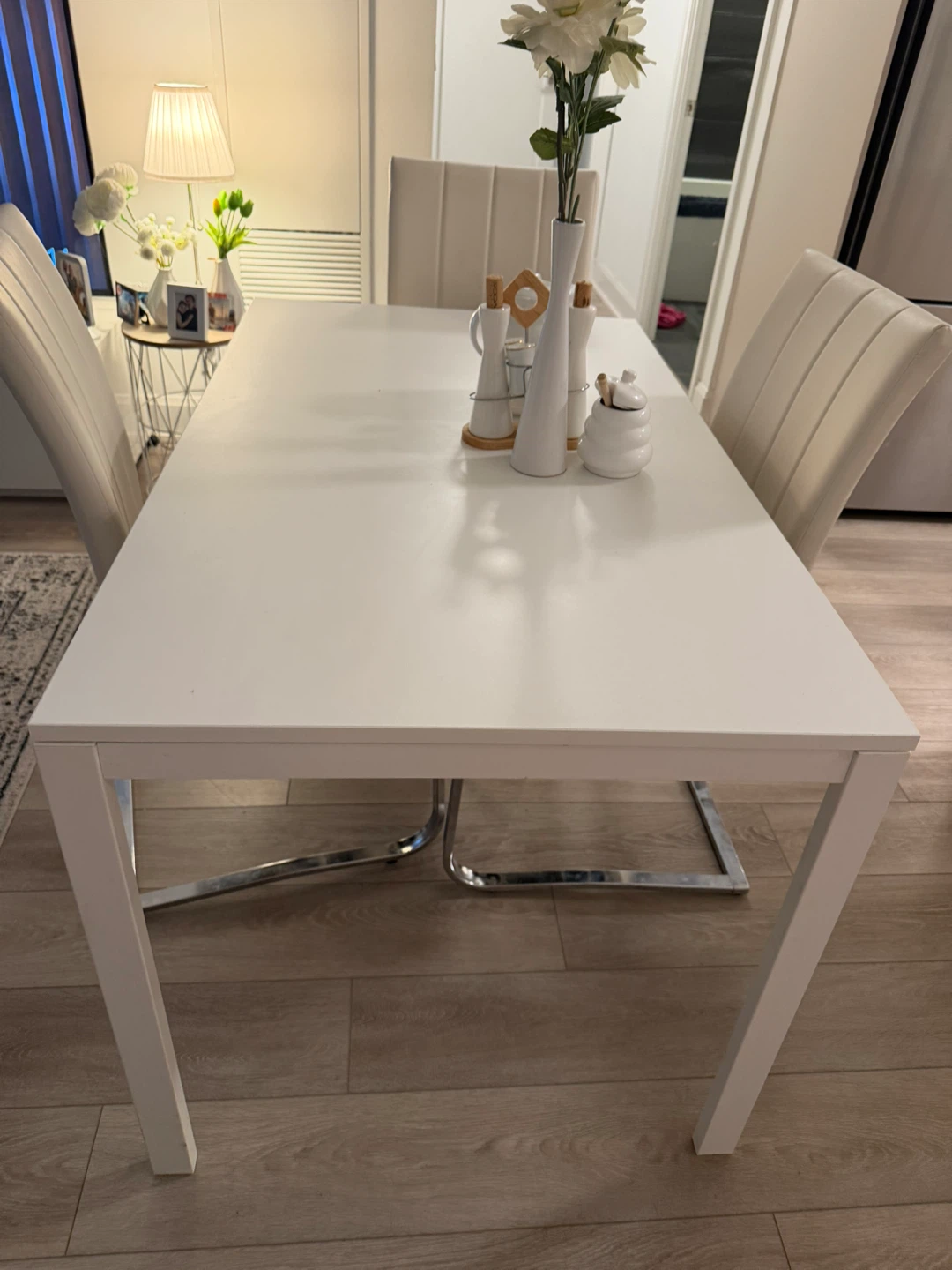 White Dining Table - photo 2