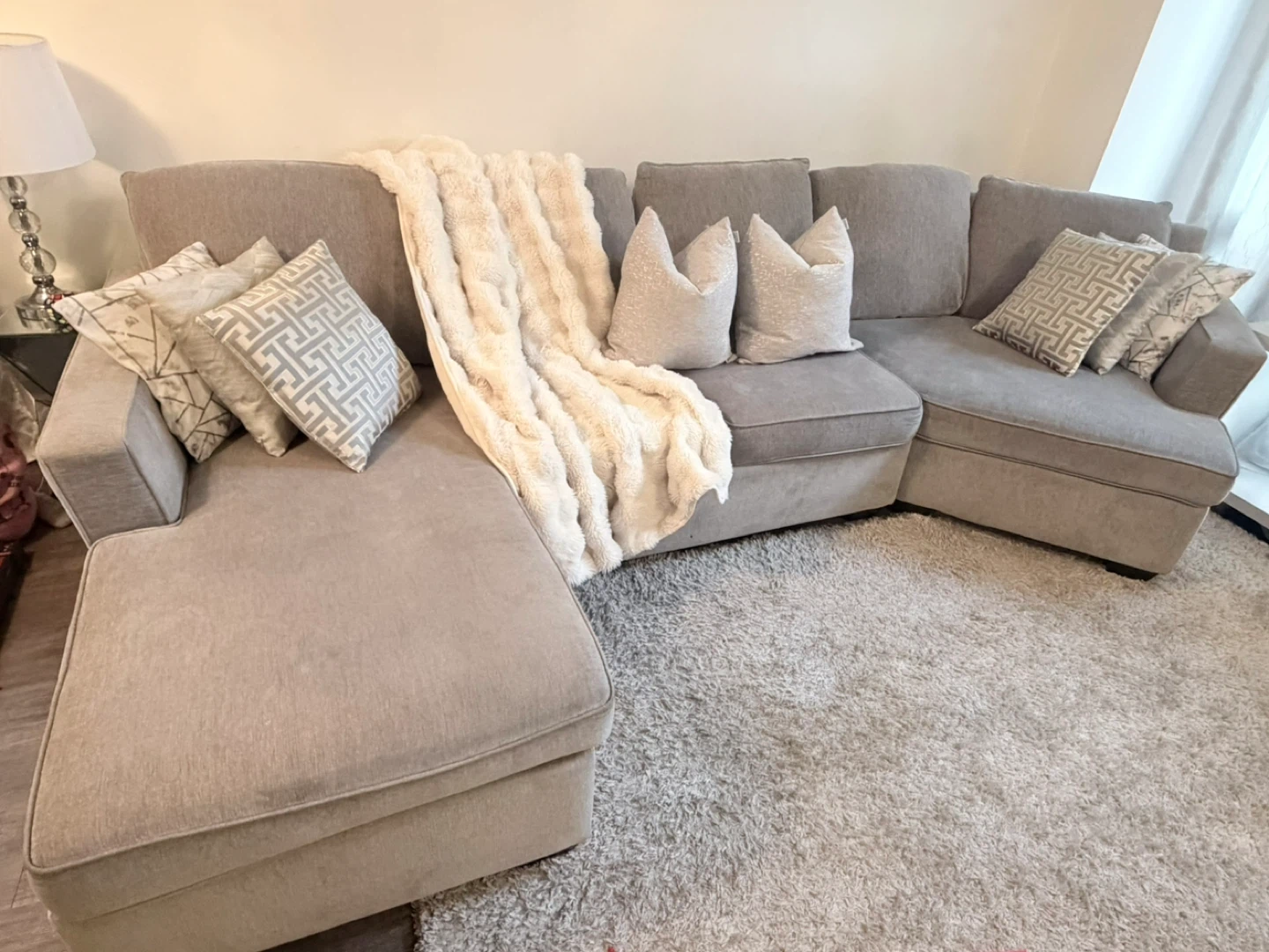 Grey Sectional Sofa with Chaise