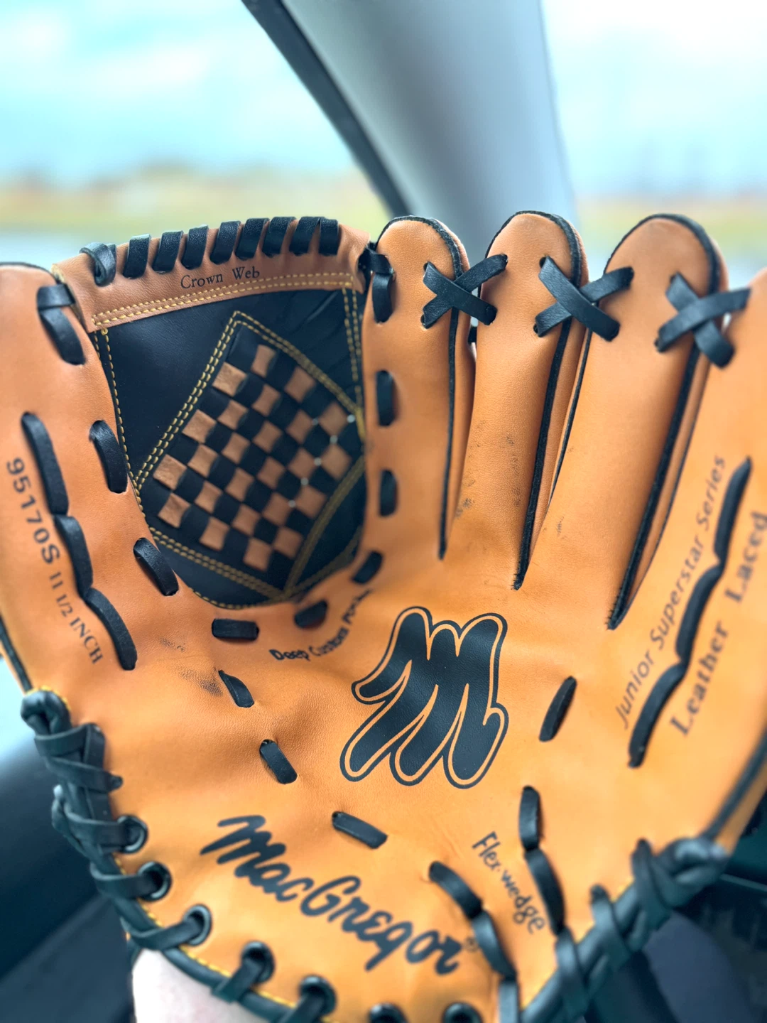 MacGregor Junior Superstar Series Baseball Glove - photo 3