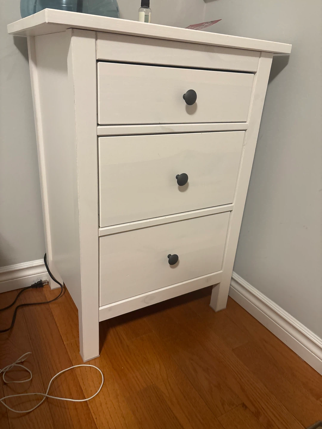 White 3-Drawer Nightstand - photo 2