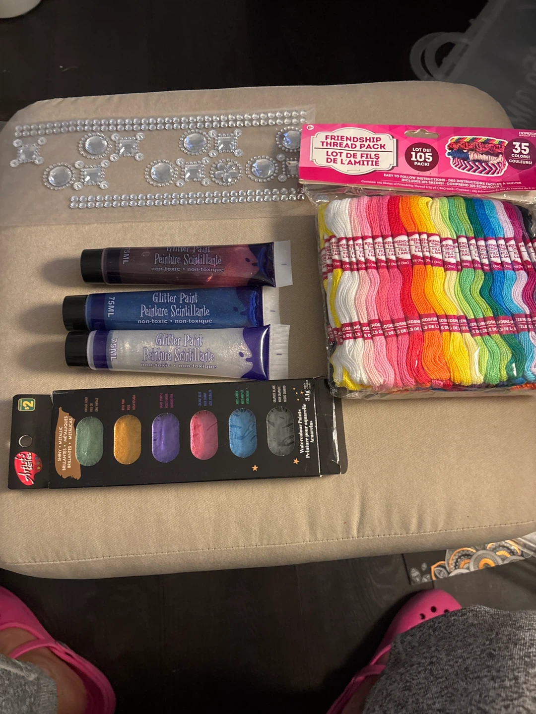 Craft Supplies Bundle: Yarn, Paint, Markers & More - photo 3
