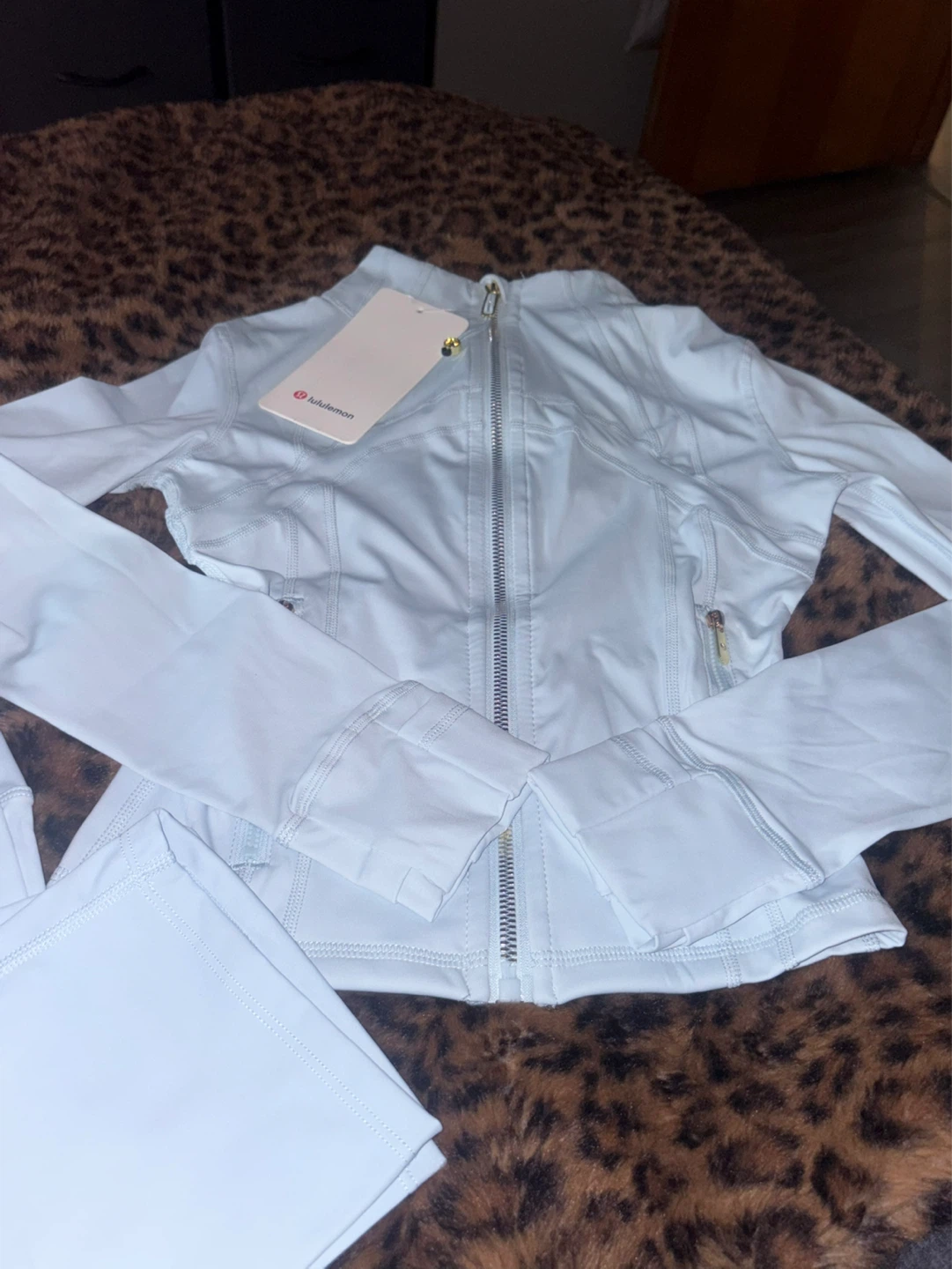 Lululemon Light Blue Athletic Jacket and Leggings Set - photo 2