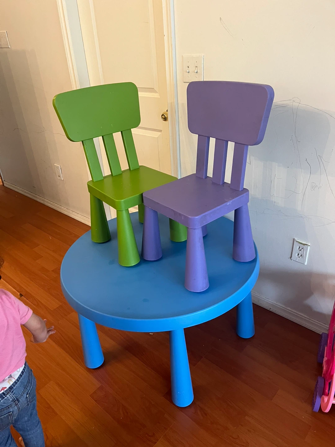 IKEA mammoth table and chairs