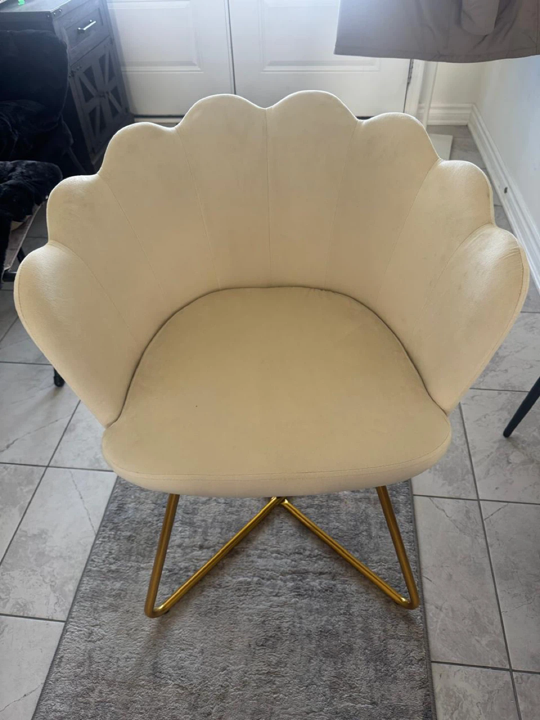 Scalloped Accent Chair - cream White Velvet with Gold Legs