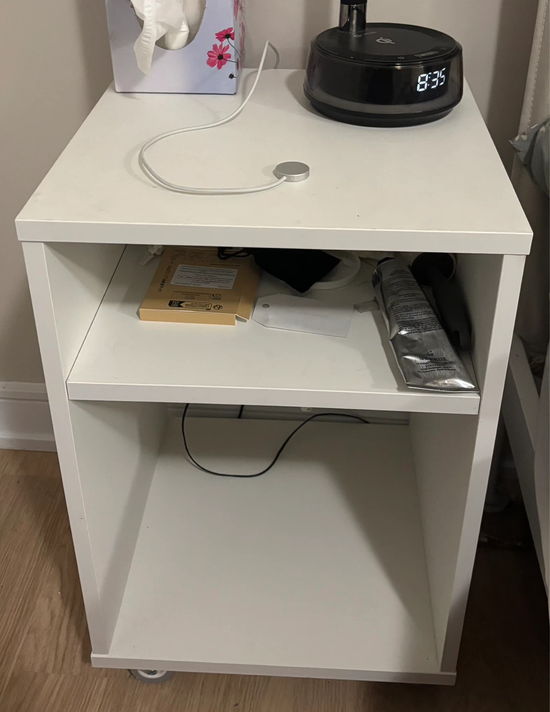 White Shelf / Side Table 2 compartments - photo 2