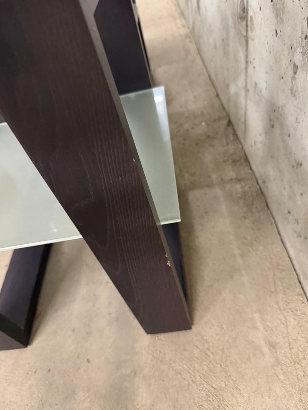 Set of 2 Glass and Dark Wood Side Tables - photo 4
