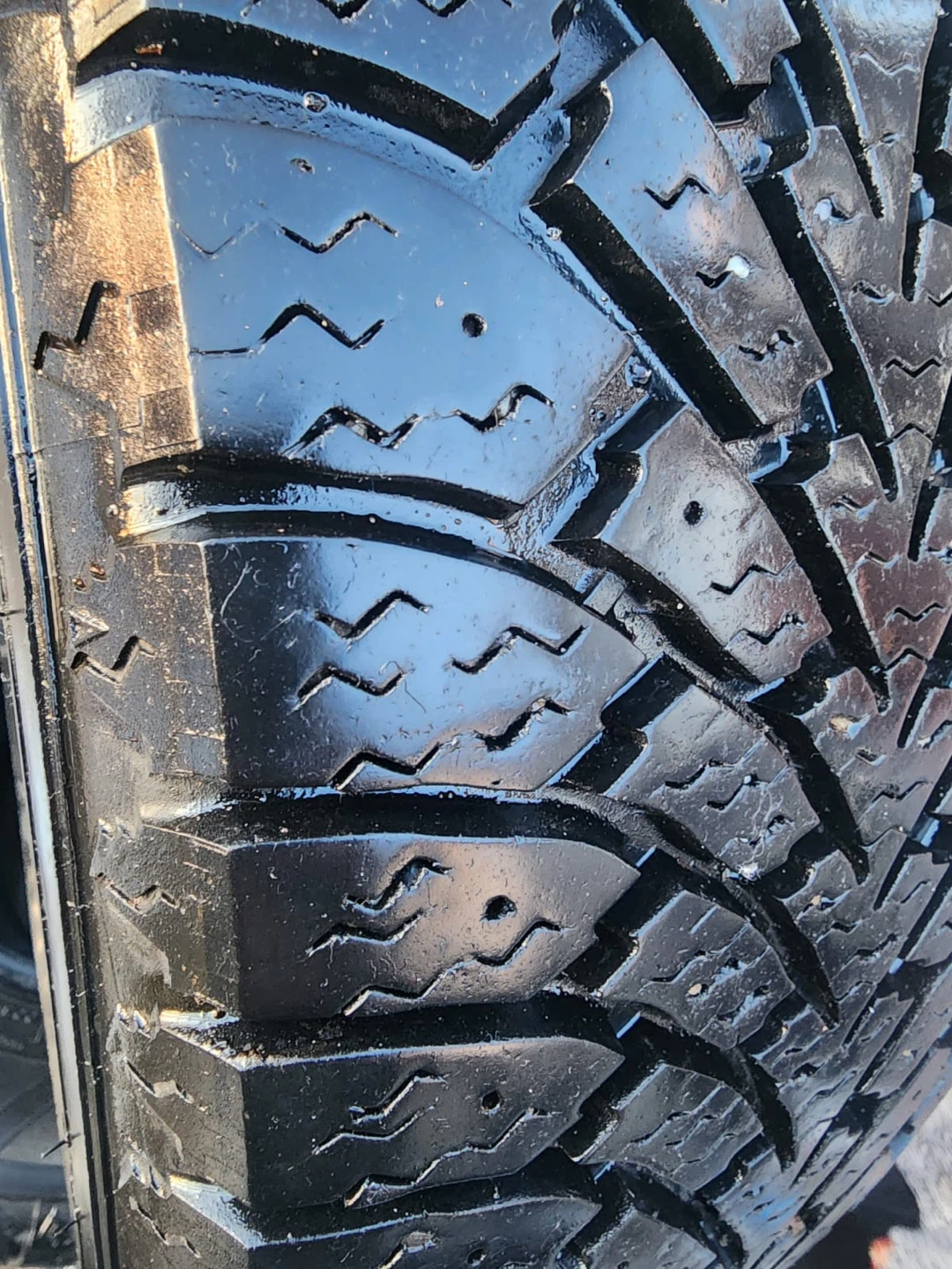 Goodyear Winter Tires 225/65R16 - photo 4