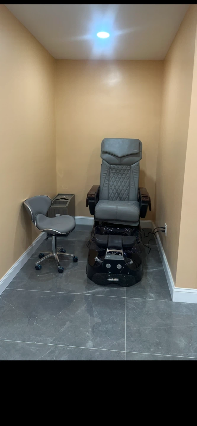 Salon Chairs for Sale - photo 2