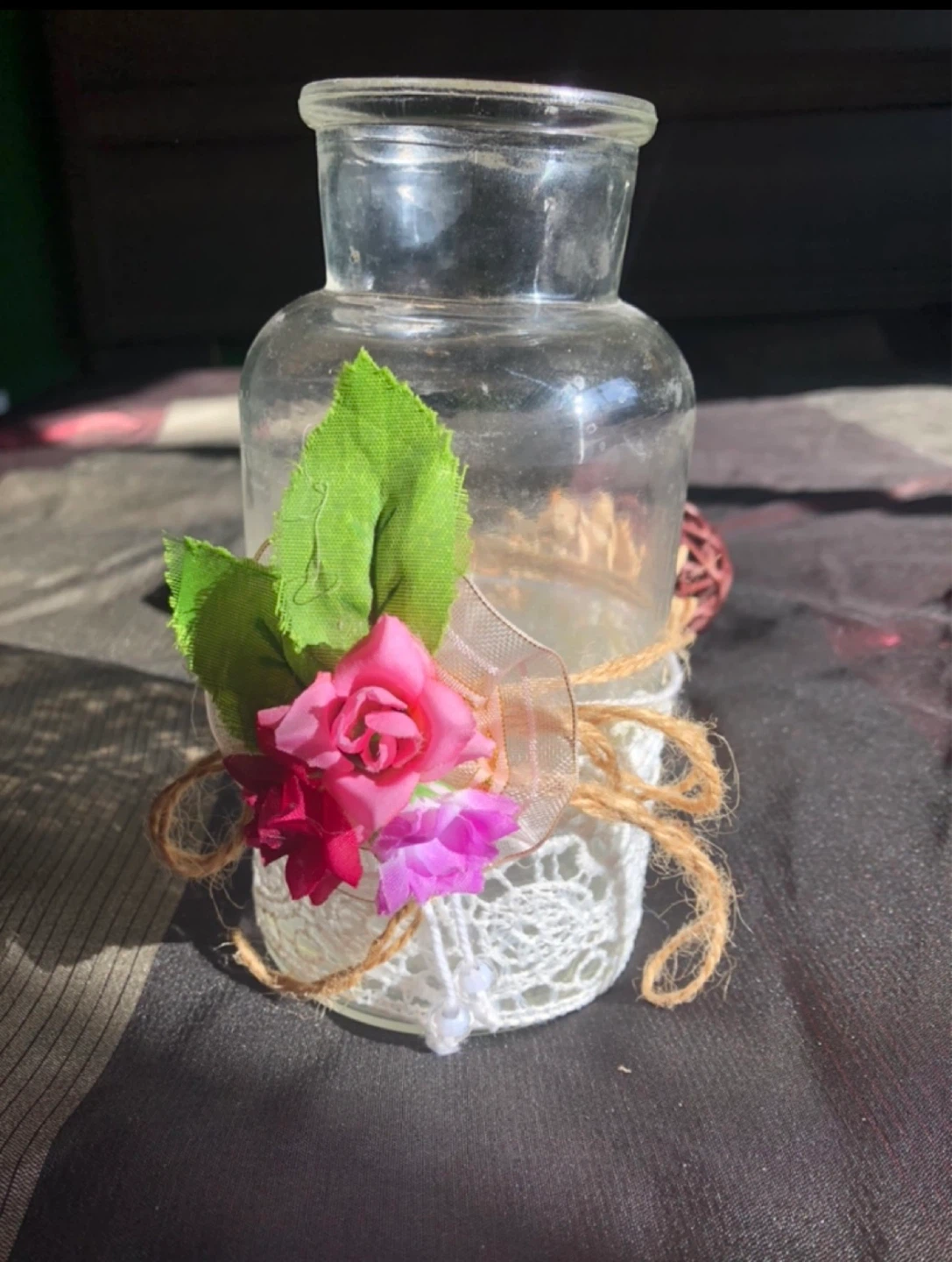 Decorative Glass Vase with Flowers and Lace - photo 2